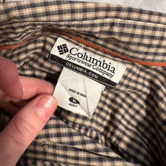 Columbia button up shirt - Picture 3 of 3